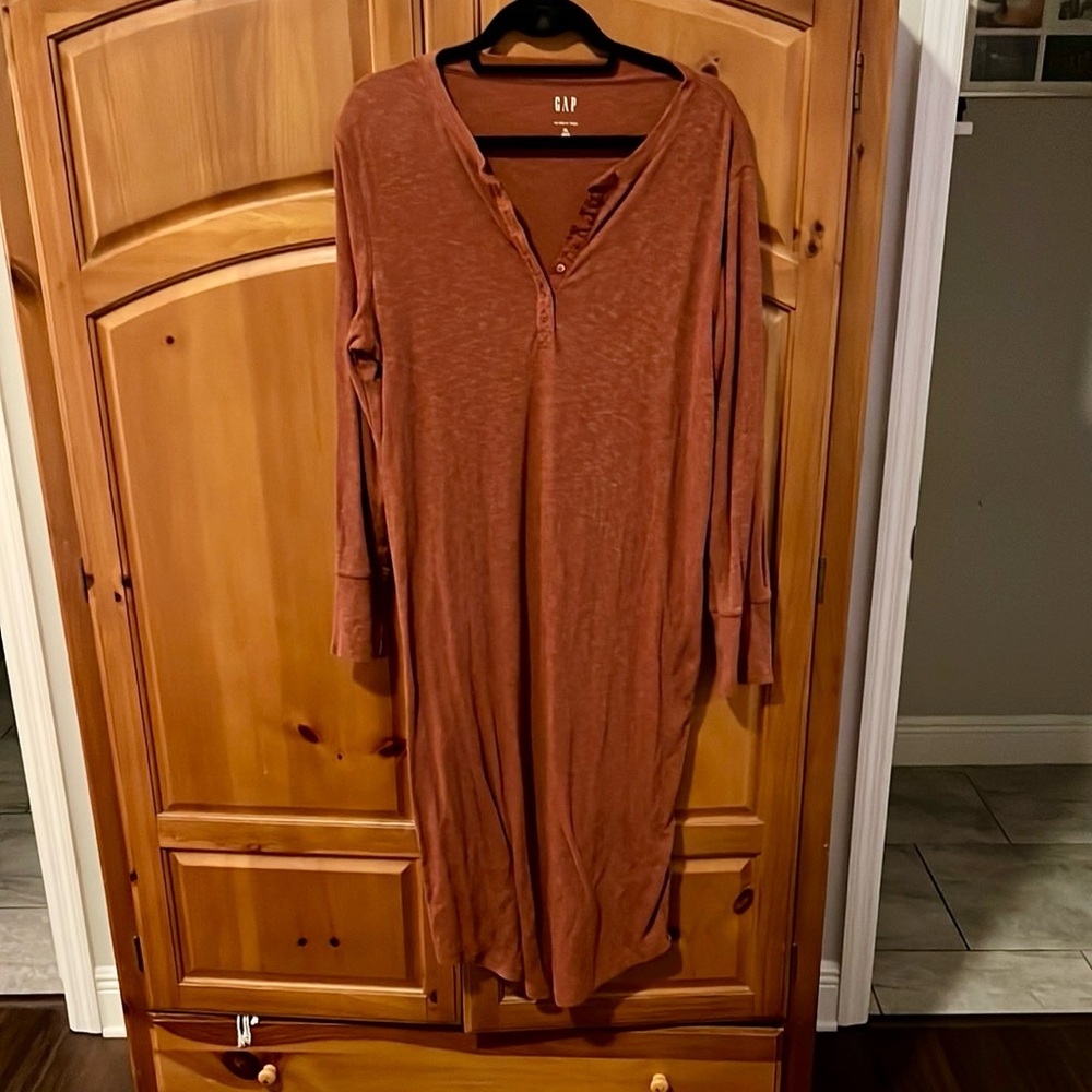 GAP Women's Burnt Orange Long Sleeve Ribbed Dress